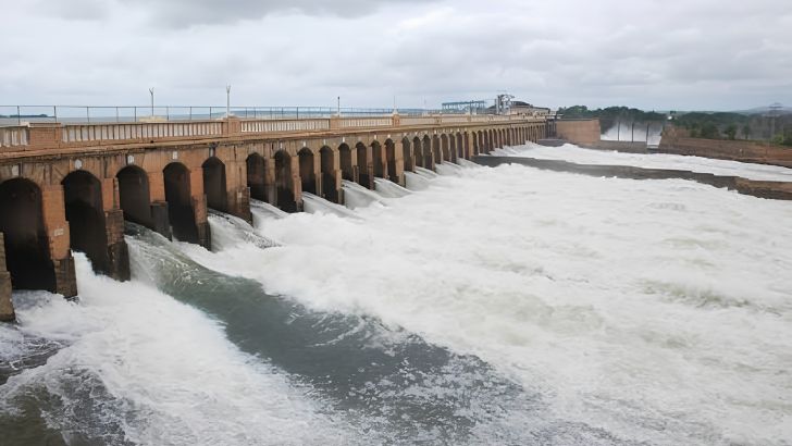 https://salarnews.in/public/uploads/images/newsimages/maannewsimage15082026_211209_KRS Dam.jpg